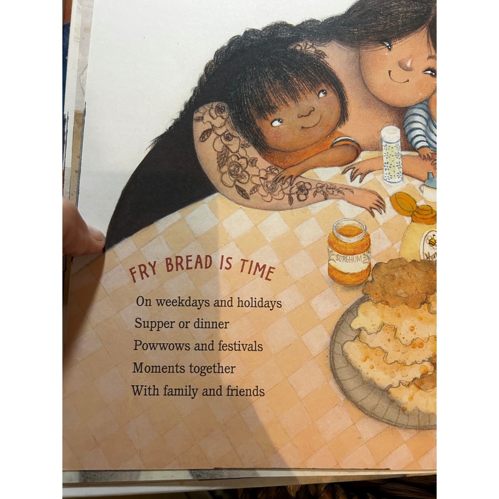 Fry Bread A Native American Family Story Kevin Noble Maillard Hardcover 2019 - Picture 5 of 8